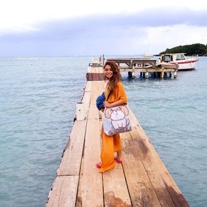 Meet your Posher, Nia